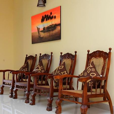 Airport Blessings Villa Katunayaka Extérieur photo