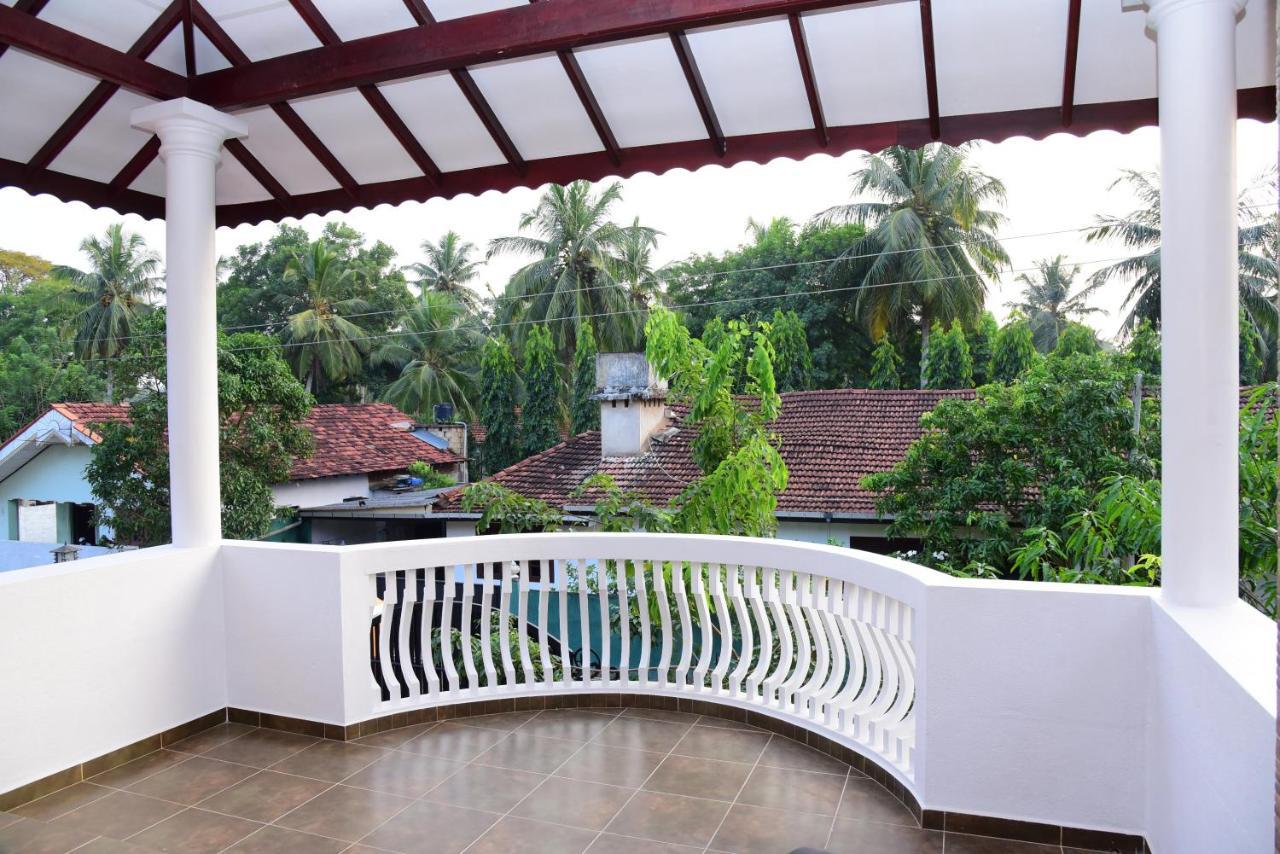 Airport Blessings Villa Katunayaka Extérieur photo