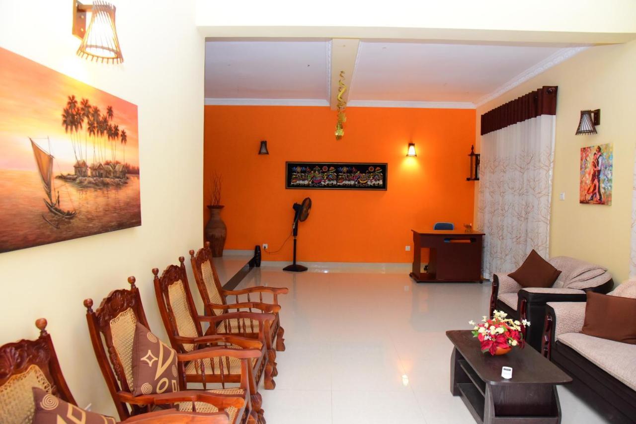 Airport Blessings Villa Katunayaka Extérieur photo