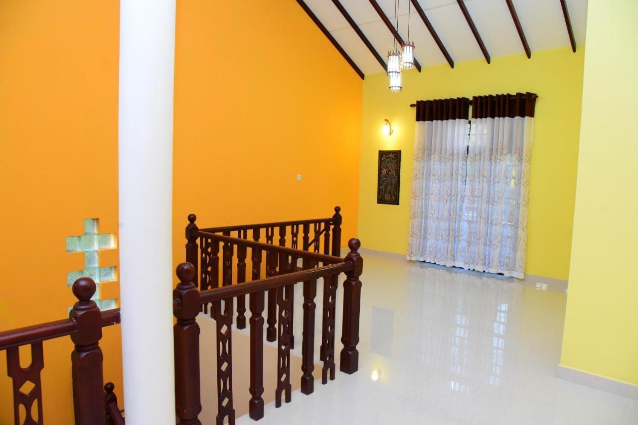 Airport Blessings Villa Katunayaka Extérieur photo