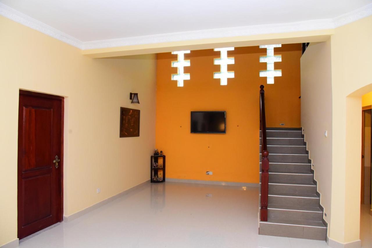 Airport Blessings Villa Katunayaka Extérieur photo