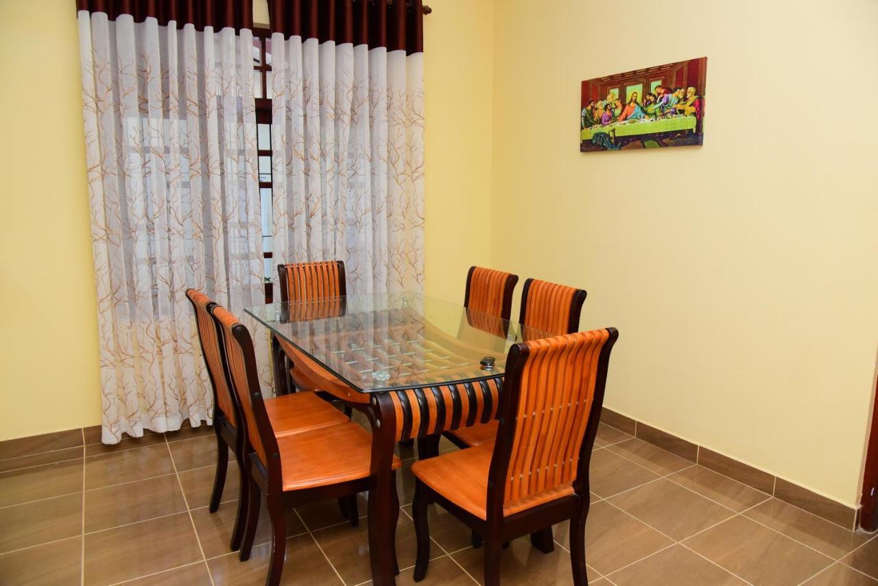 Airport Blessings Villa Katunayaka Extérieur photo